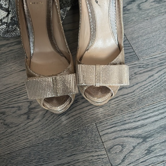 Fendi Deco Metallic Bow Platform Pumps - Picture 4 of 16